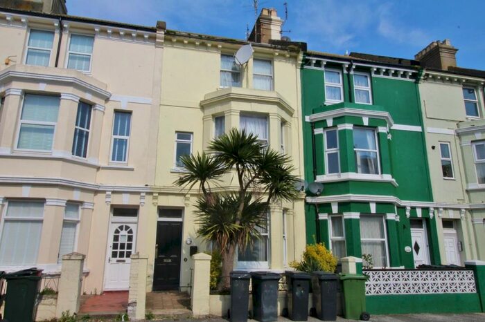 1 Bedroom Property To Rent In Ceylon Place, Eastbourne, East Sussex, BN22
