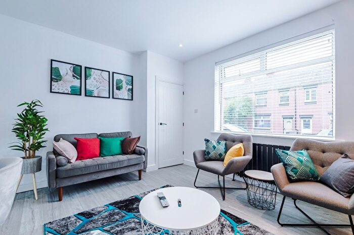 3 Bedroom Flat To Rent In Clyde Road, Addiscombe, Croydon, CR0