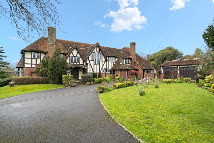 5 Bedroom Detached House For Sale In The Thatchway, Angmering, Littlehampton, West Sussex, BN16