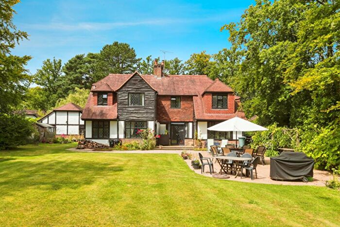 5 Bedroom Character Property For Sale In Domewood, Copthorne, Crawley, RH10