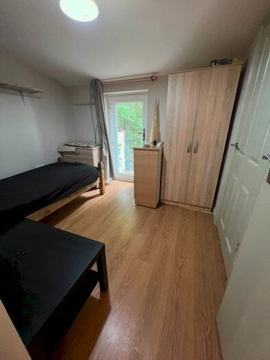 1 Bedroom Studio To Rent In Spring Grove Crescent, Hounslow, TW3