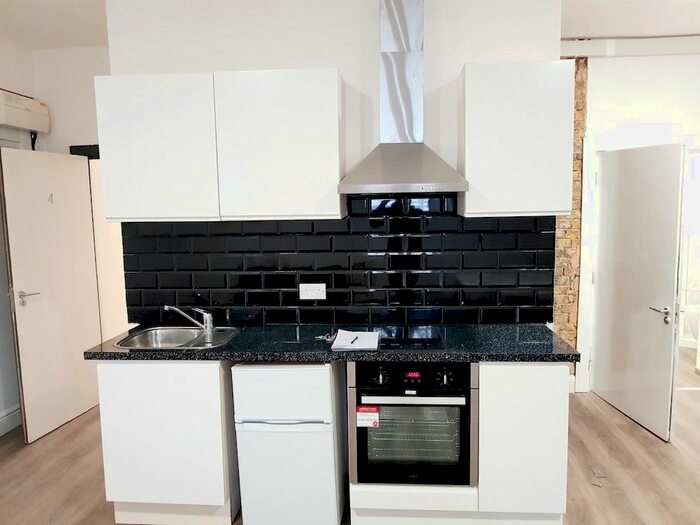 1 Bedroom Studio To Rent In Warspite Road, London, SE18