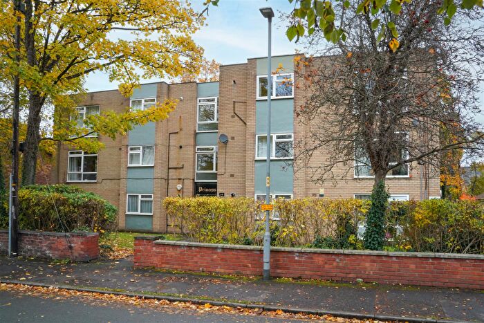2 Bedroom Flat For Sale In Princess Court, Circular Road, Didsbury, M20