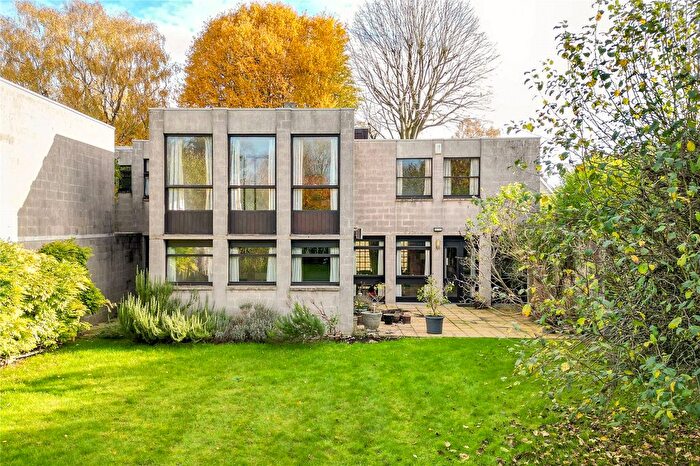 4 Bedroom Semi-detached House For Sale In Grantchester Road, Newnham, Cambridge, CB3
