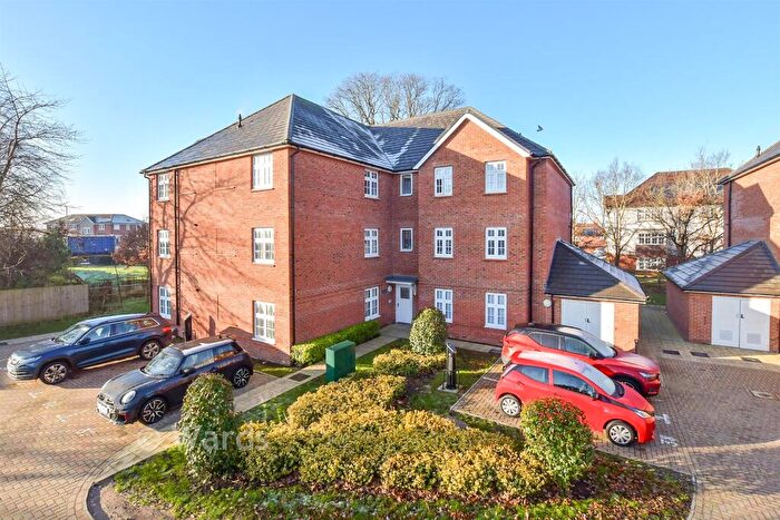 2 Bedroom Apartment For Sale In Broadclough Way, Maidstone, Kent, ME17
