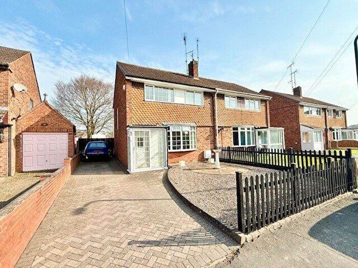 3 Bedroom Semi-Detached House For Sale In Prospect Road, Stourport-on-Severn, Worcestershire, DY13