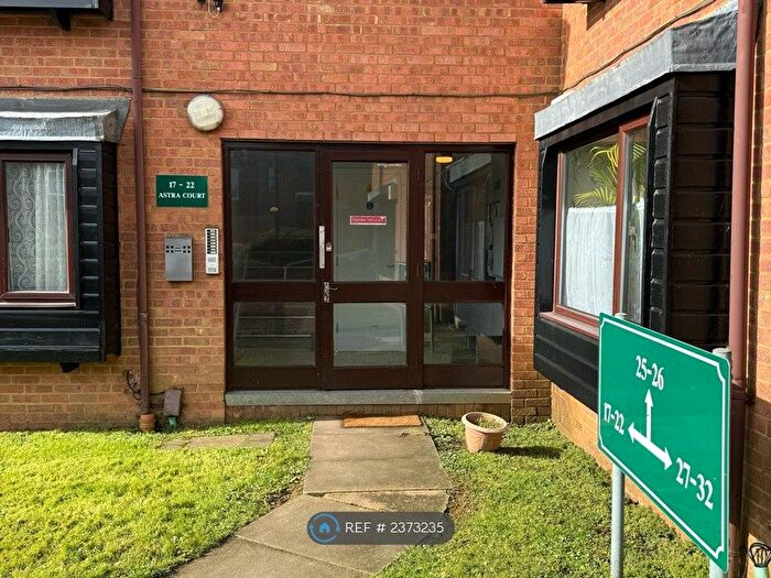 Studio To Rent In Colin Road, Luton, LU2