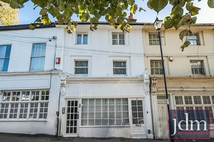 2 Bedroom Apartment To Rent In Brandram Road, London, SE13