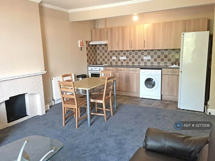 5 Bedroom Maisonette To Rent In Whiteladies Road, Bristol, BS8