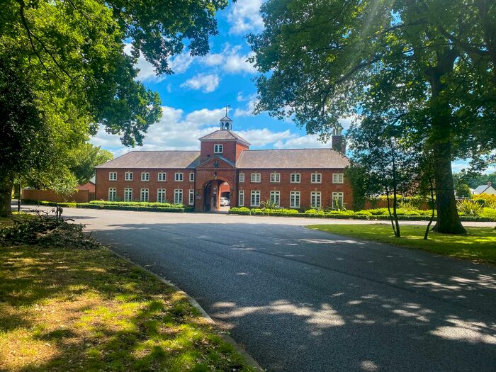 4 Bedroom Barn Conversion For Sale In Coombe Road, Rugby, CV23