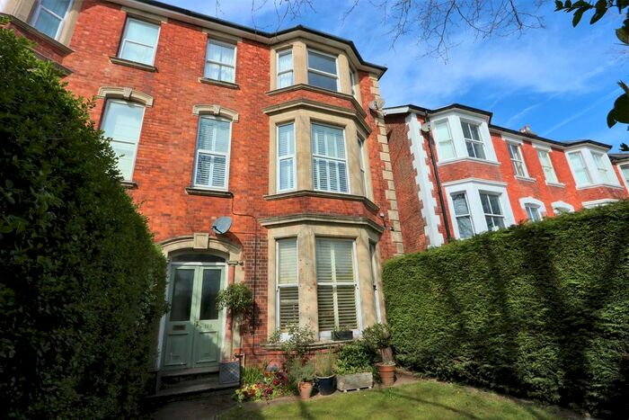 2 Bedroom Flat To Rent In St. Johns Road, Tunbridge Wells, TN4