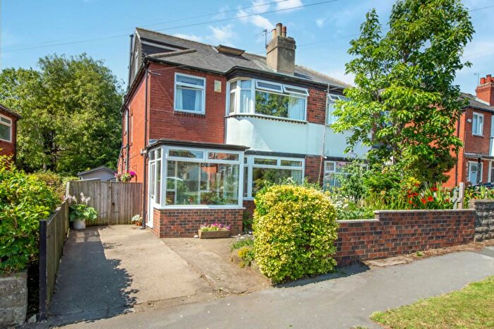 4 Bedroom Semi-Detached House For Sale In Stainburn View, Moortown, LS17