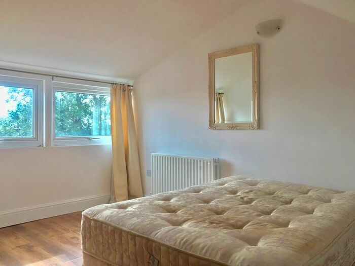 3 Bedroom Semi-Detached House To Rent In A Hanover Street, Swansea, SA1