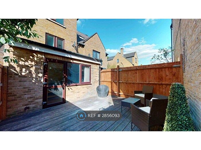 6 Bedroom Terraced House To Rent In Westferry Road, London, E14