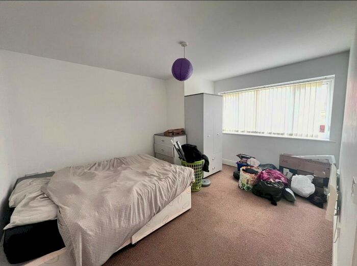 1 Bedroom Flat For Sale In Plymouth Point, Manchester, M13
