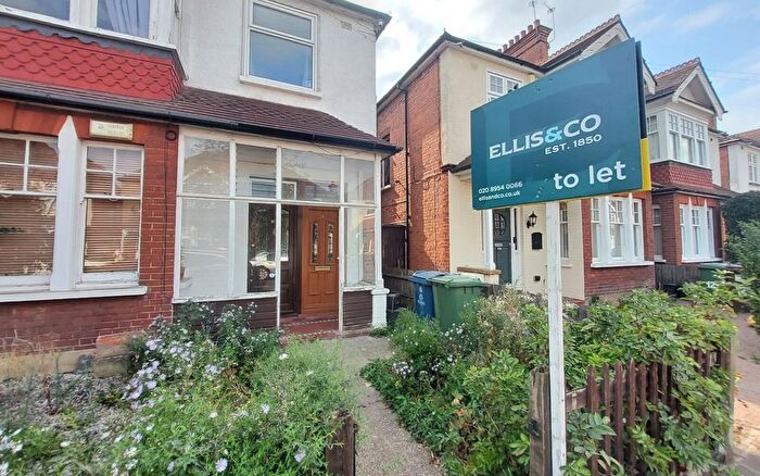 2 Bedroom Maisonette To Rent In Radnor Avenue, Harrow, HA1