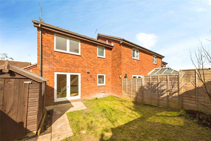 1 Bedroom Terraced House For Sale In St. Brelades Road, Crawley, West Sussex, RH11