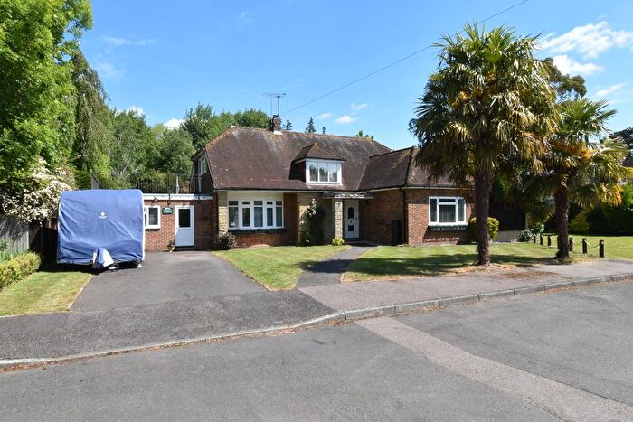 4 Bedroom Detached House For Sale In Lakelands, Harrietsham, ME17