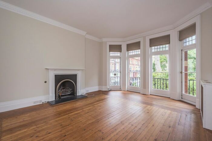 4 Bedroom Flat To Rent In Barkston Gardens, London, SW5