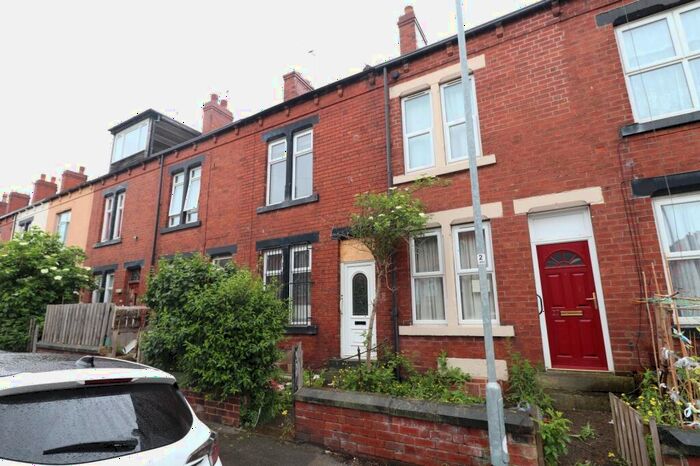 4 Bedroom Terraced House To Rent In Clovelly Place, Leeds, West Yorkshire, LS11