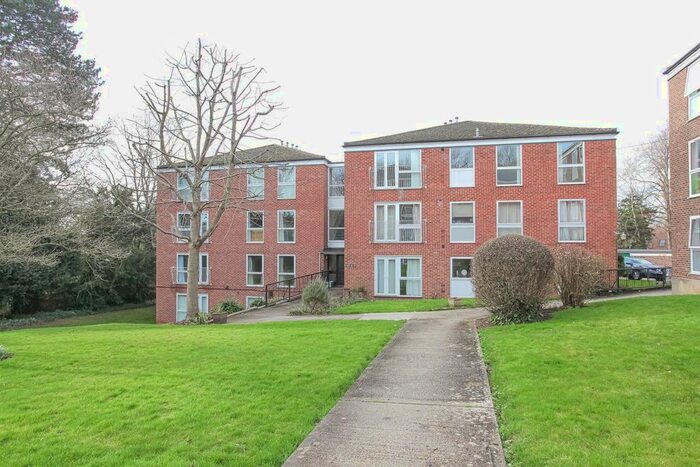 2 Bedroom Flat To Rent In Cheney Lane, Headington, Oxford, OX3