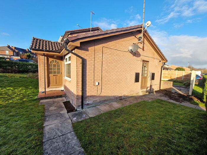 2 Bedroom Bungalow For Sale In Rothbury Way, Brinsworth, Rotherham, S60