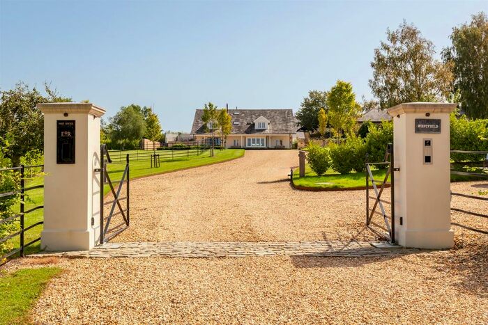 5 Bedroom Property For Sale In Brocks Copse Road, Wootton Bridge, Ryde, PO33