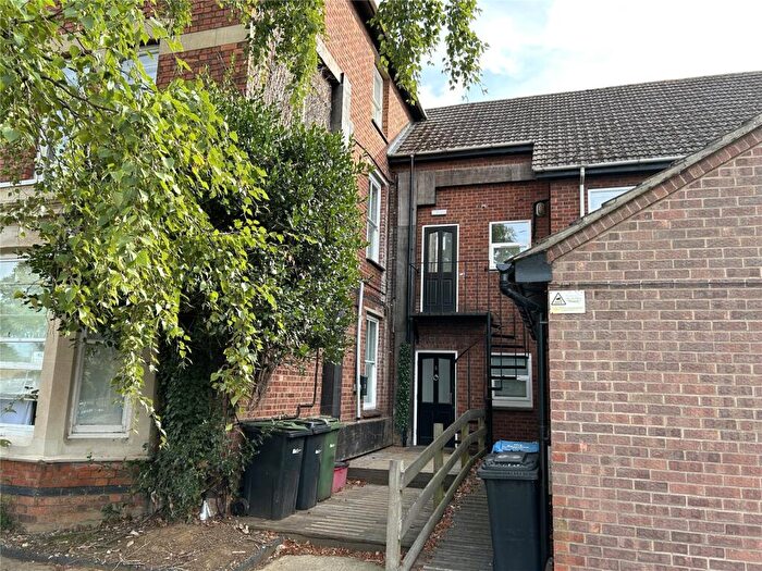 2 Bedroom Apartment To Rent In Headlands, Kettering, Northants, NN15