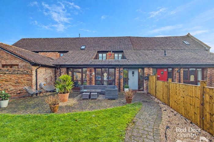 3 Bedroom Barn Conversion For Sale In Hyde Lane, Bathpool, TA2