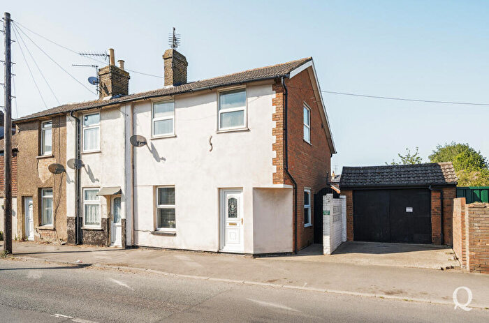 4 Bedroom End Of Terrace House For Sale In London Road, Teynham, Sittingbourne, Kent, ME9