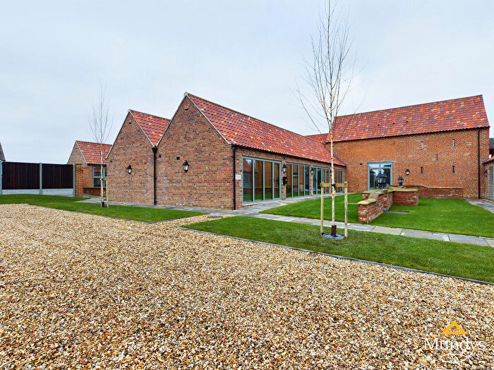 3 Bedroom Barn Conversion To Rent In Eagle Hall, Swinderby, LN6