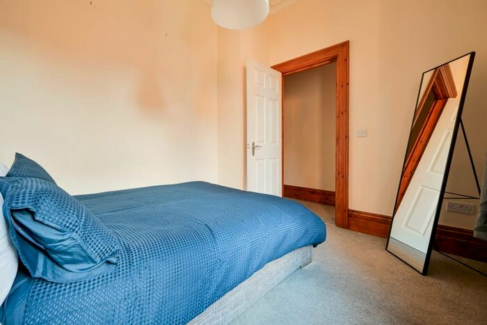 3 Bedroom Flat To Rent In Old Christchurch Road, Bournemouth, Dorset, BH1
