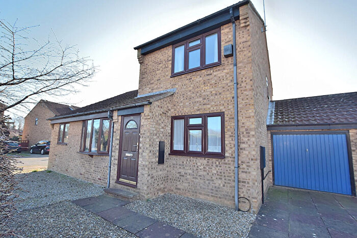 2 Bedroom Semi Detached House For Sale In Station Road, Brompton On Swale, DL10