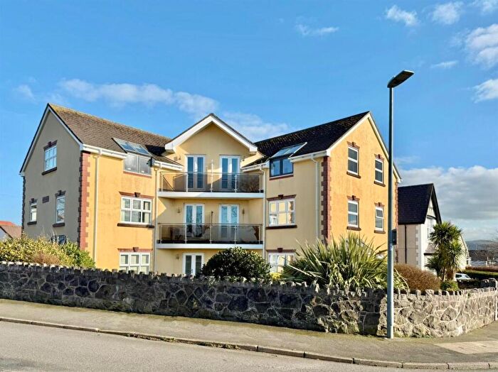 2 Bedroom Apartment For Sale In Albert Drive, Deganwy, Conwy, LL31