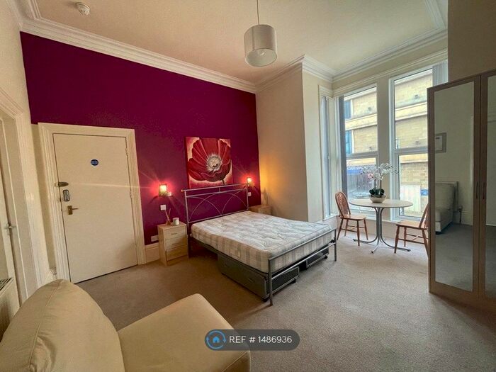 Studio To Rent In Victoria Square, Weston Super Mare, BS23