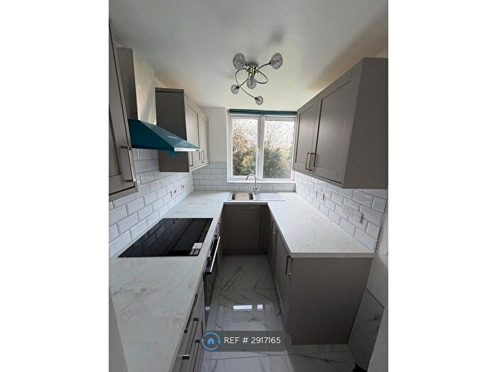 1 Bedroom Flat To Rent In Moorfield, Harlow, CM18