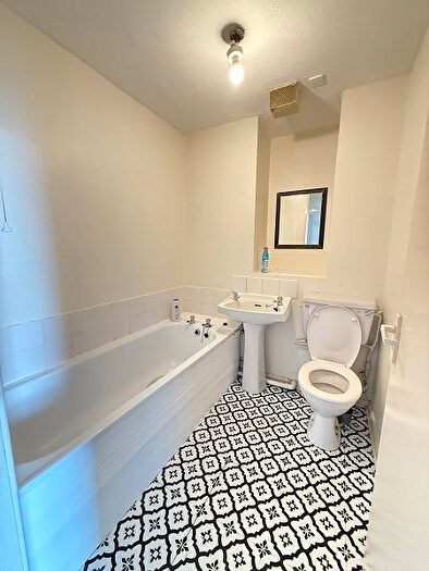 1 Bedroom Flat To Rent In Wellington Road, Dudley, DY1