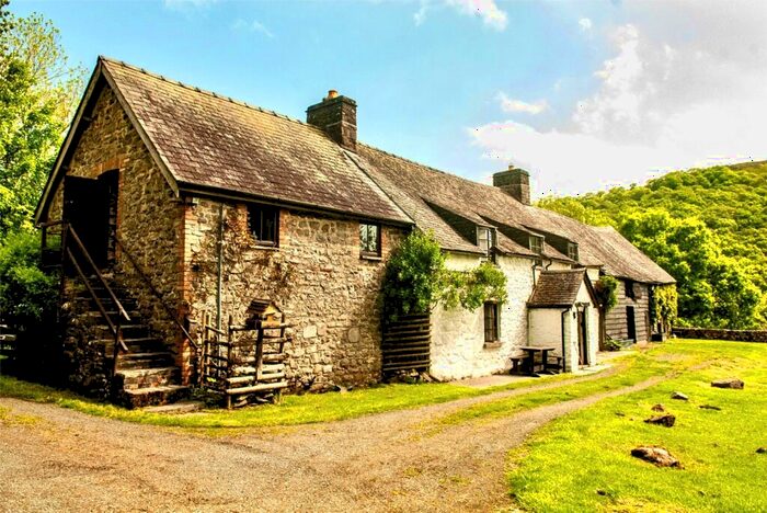 4 Bedroom Detached House For Sale In Llanafanfawr, Builth Wells, Powys, LD2