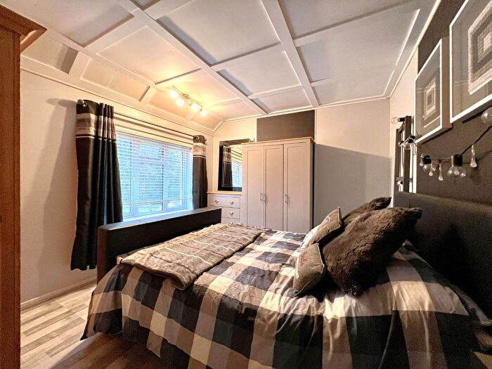 1 Bedroom Flat For Sale In Sotherton, Willesborough, Ashford, TN24