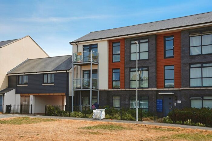 2 Bedroom Flat For Sale In Lane End Road, Patchway, Bristol, BS34