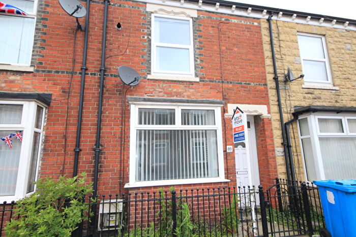 2 Bedroom Terraced House To Rent In Estcourt St, Hull, HU9