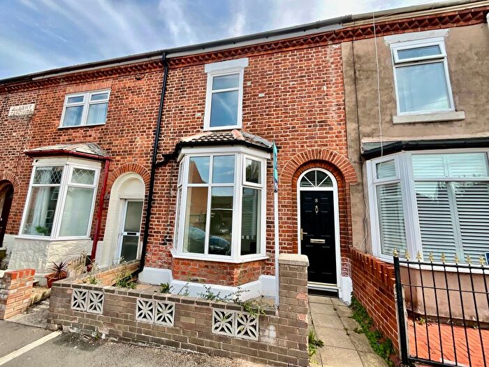 2 Bedroom Terraced House For Sale In Thomas Street, Runcorn, WA7