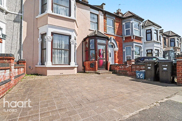 4 Bedroom Terraced House To Rent In St Albans Road, Ilford, IG3