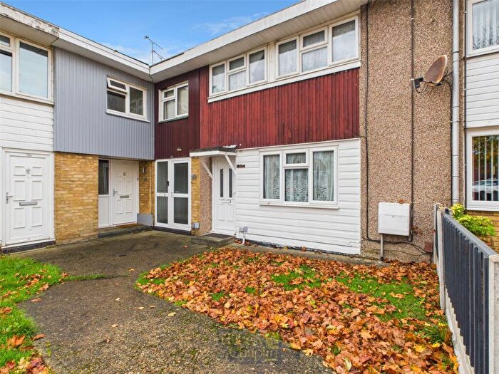 3 Bedroom Terraced House For Sale In Ballards Walk, Basildon, Essex, SS15