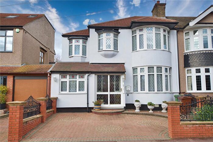 5 Bedroom End Of Terrace House For Sale In Westrow Drive, Barking, IG11