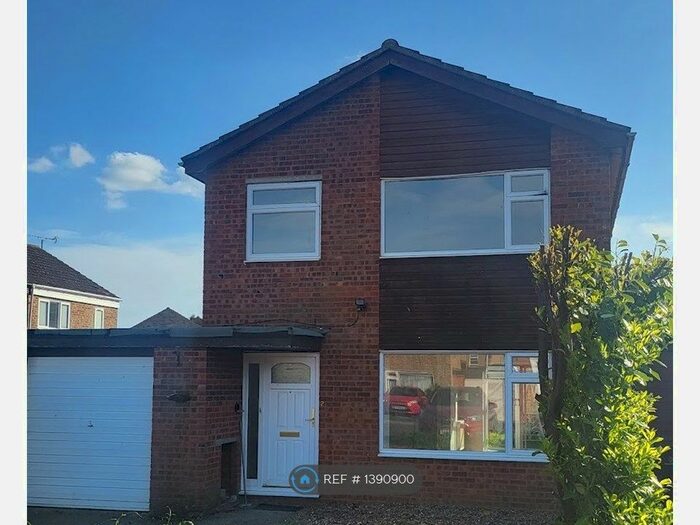 3 Bedroom Detached House To Rent In Milton Close, Thetford, IP24