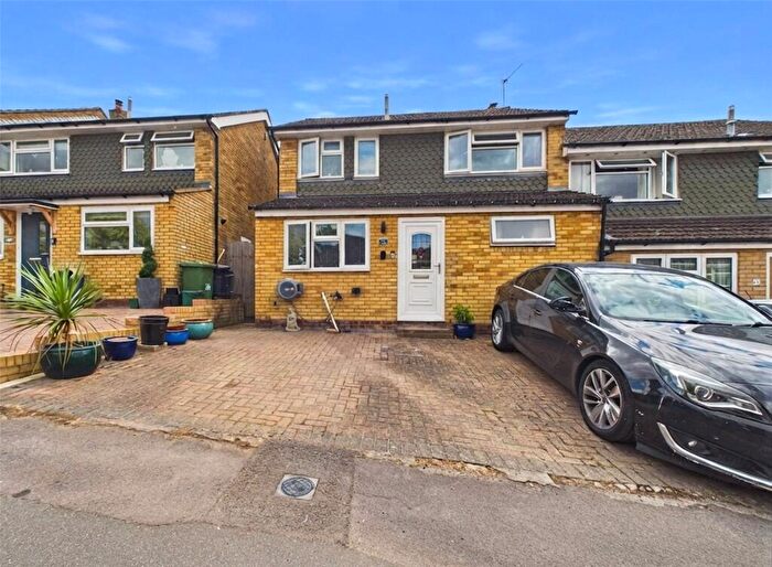 3 Bedroom Semi-Detached House For Sale In Middle Way, Chinnor, Oxfordshire, OX39