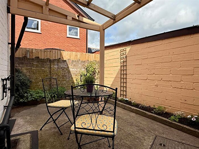 2 Bedroom End Of Terrace House For Sale In Stanhope Street, Hereford, HR4