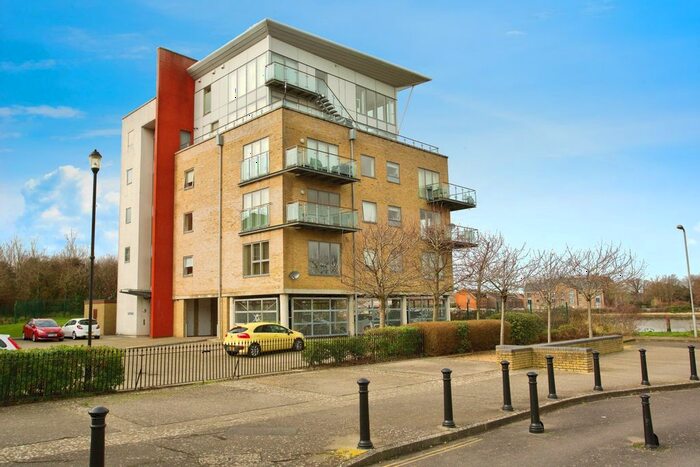 2 Bedroom Flat To Rent In Weevil Lane, Gosport, PO12