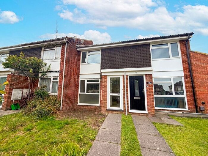 2 Bedroom House To Rent In Sycamore Avenue, Horsham, RH12